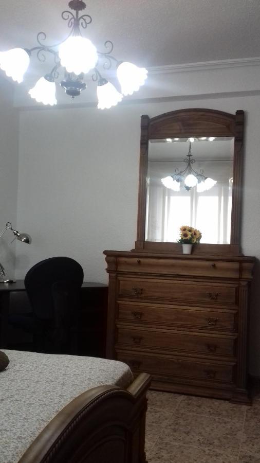 אלצ'ה Apartamento El Misteri מראה חיצוני תמונה